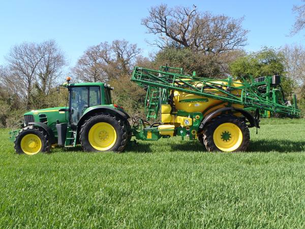 John Deere 840i