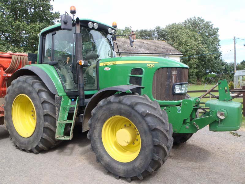 John Deere 7430 Premium tractor for sale