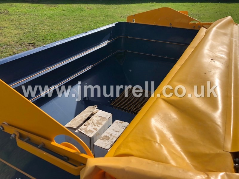 KRM L2 Plus Fertiliser Spreader For Sale