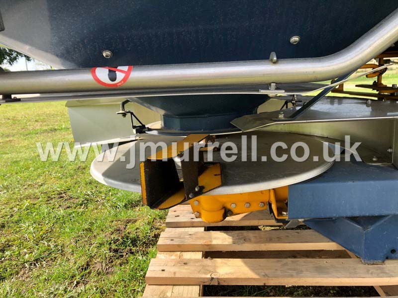 KRM L2 Plus Fertiliser Spreader For Sale