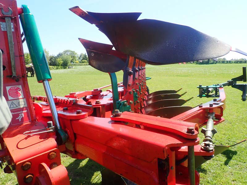 Used Kverneland LB85 Plough For Sale
