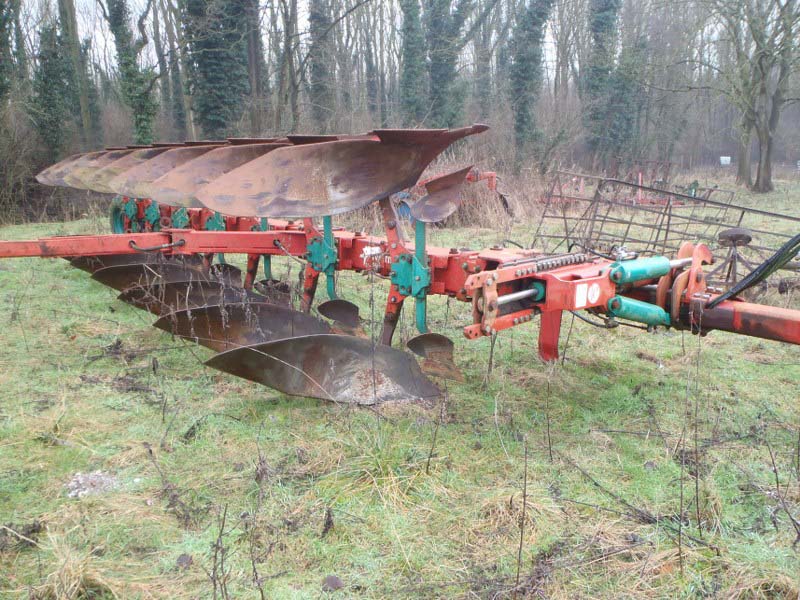 Kverneland RB100 Plough For Sale
