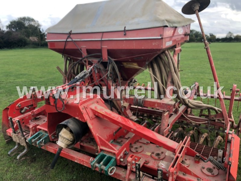 Kverneland 3 Meter power harrow drill combination for sale