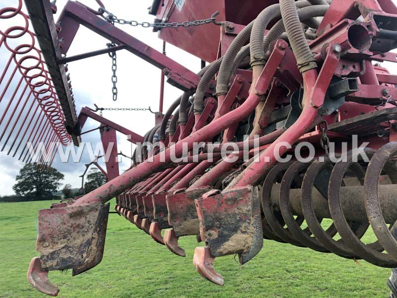 Kverneland 3 Meter power harrow drill combination for sale