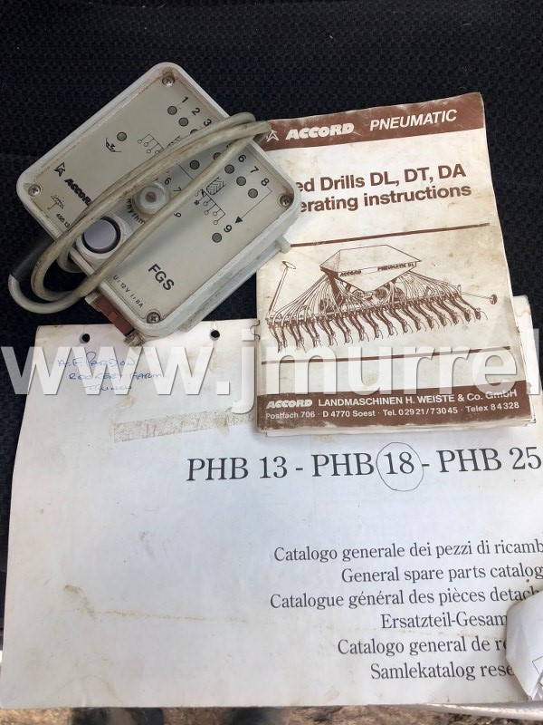 Kverneland 3 Meter power harrow drill combination for sale