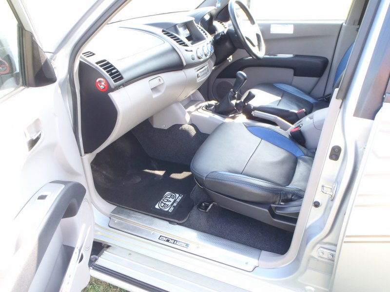 Mitsubishi L200 Animal 4x4 pickup for sale