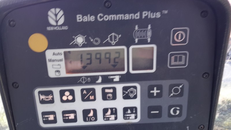 New Holland BR7070 Superfeed round baler for sale