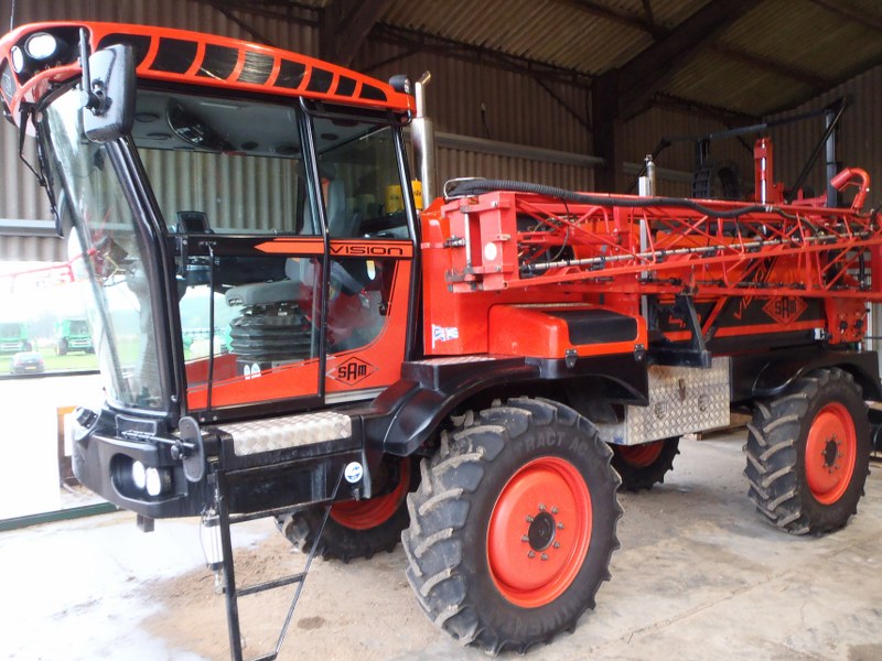 SAM Vision 4000 Crop sprayer for sale