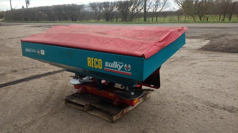 Reco Sulky DPX1504 Fertiliser spreader for sale
