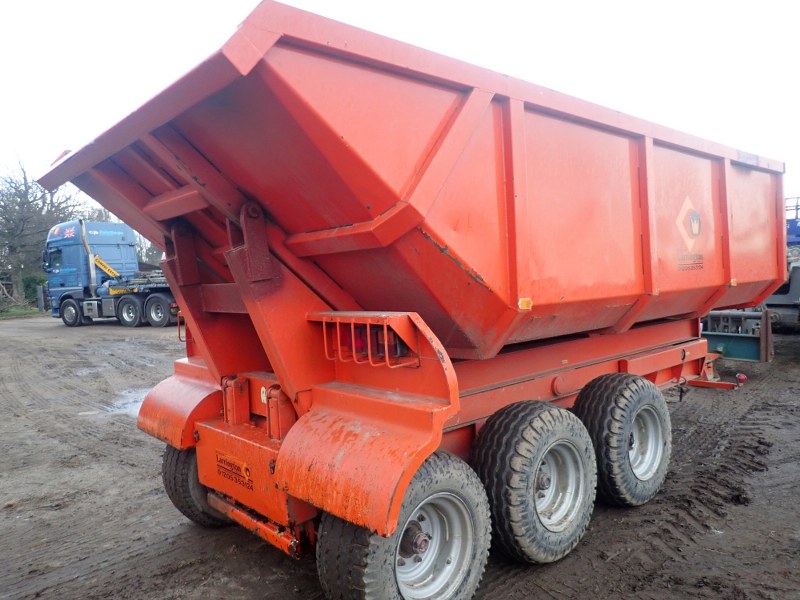 Richard Larrington 15 Tonne dump trailer for sale
