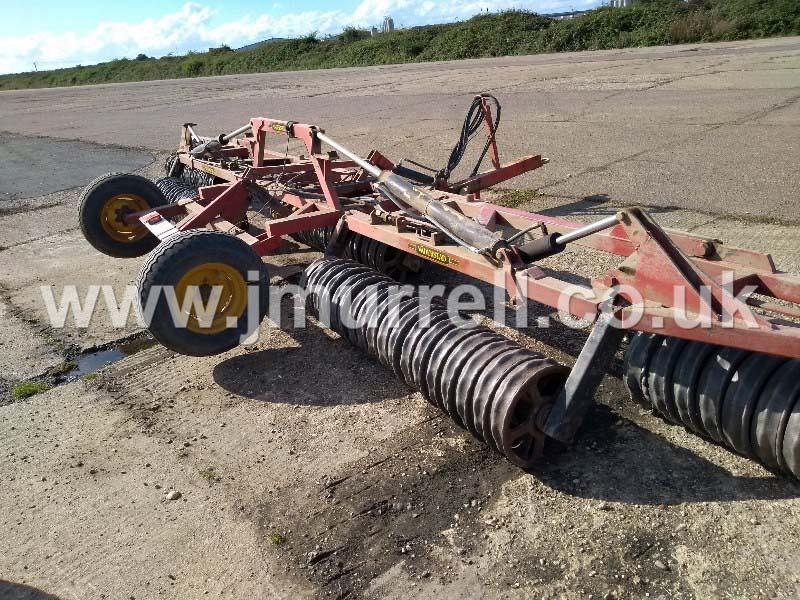 Vaderstad 10m hydraulic folding rib rolls for sale