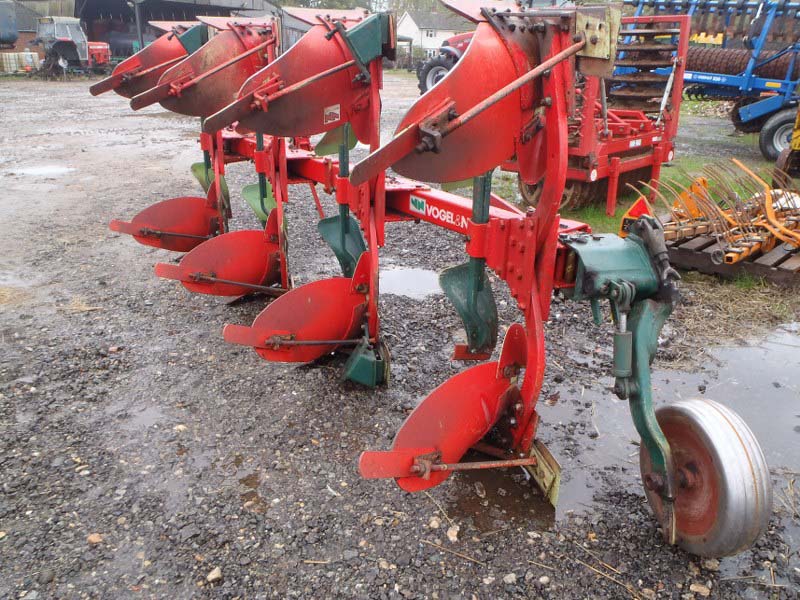Vogel & Noot Euromat 3S-M950 plough for sale