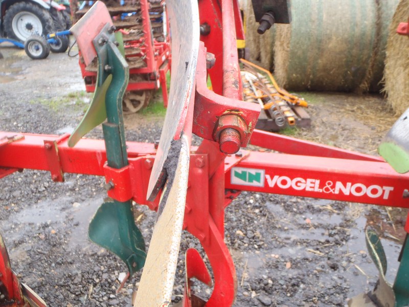 Vogel & Noot Euromat 3S-M950 plough for sale