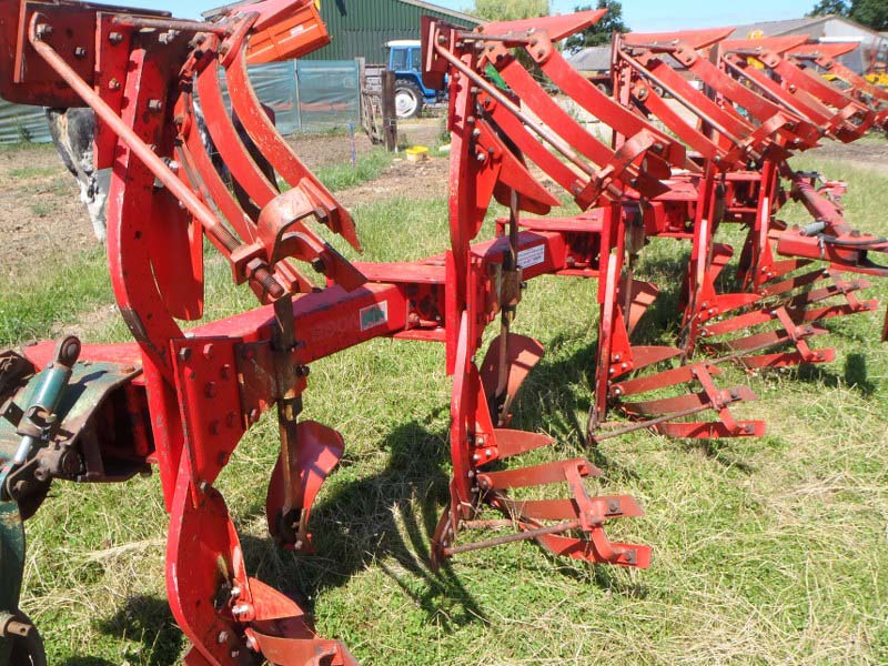 Vogel & Noot LC9S 5 Furrow Hydraulic Vari Width