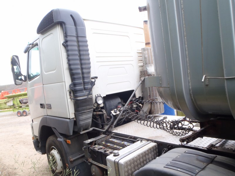 Volvo FH12 Tractor unit for sale