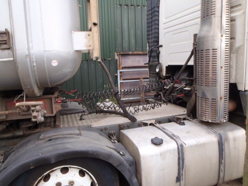 Volvo FH12 Tractor unit for sale